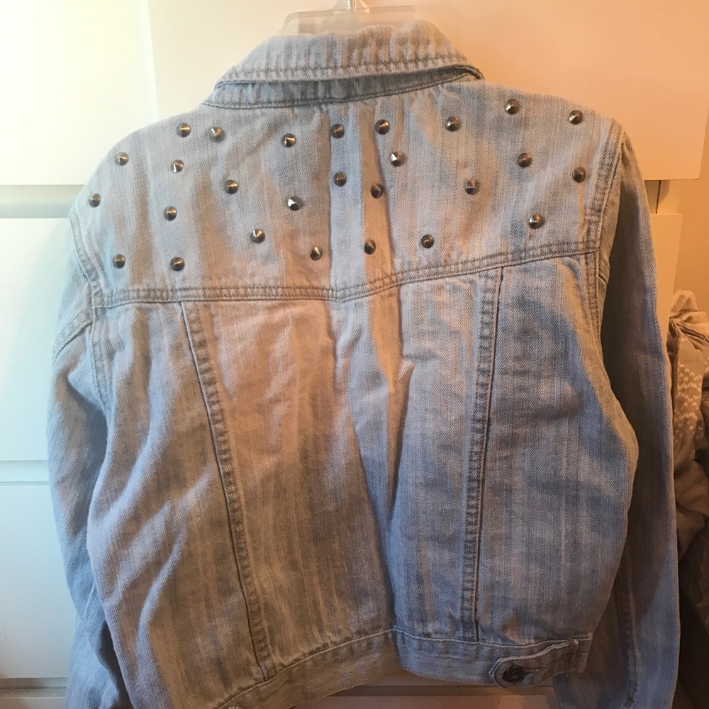 Jean jacket - Picture 2 of 3